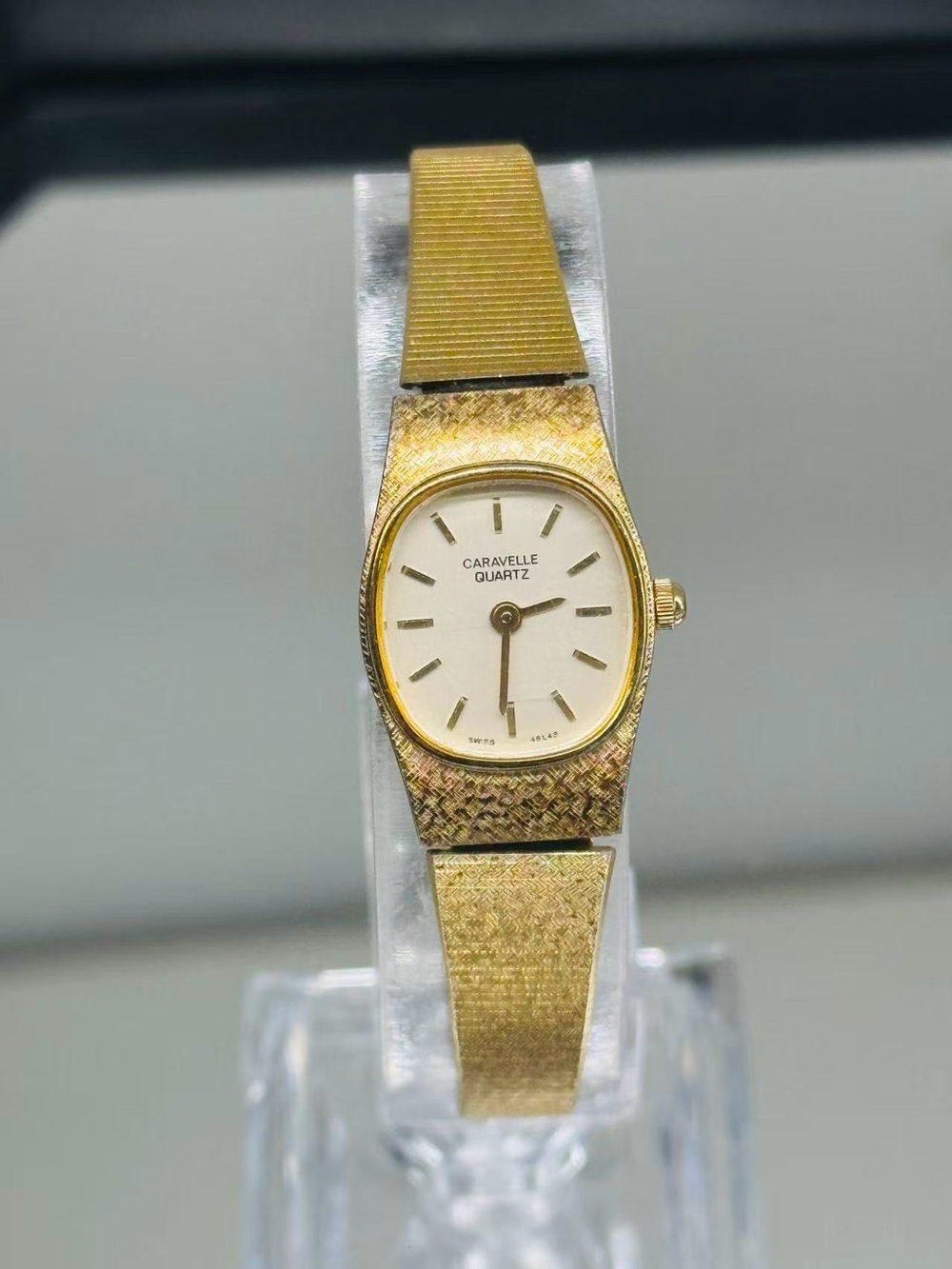 Vintage Caravelle By Bulova Quartz Ladies Watch Gold Tone New Battery Running